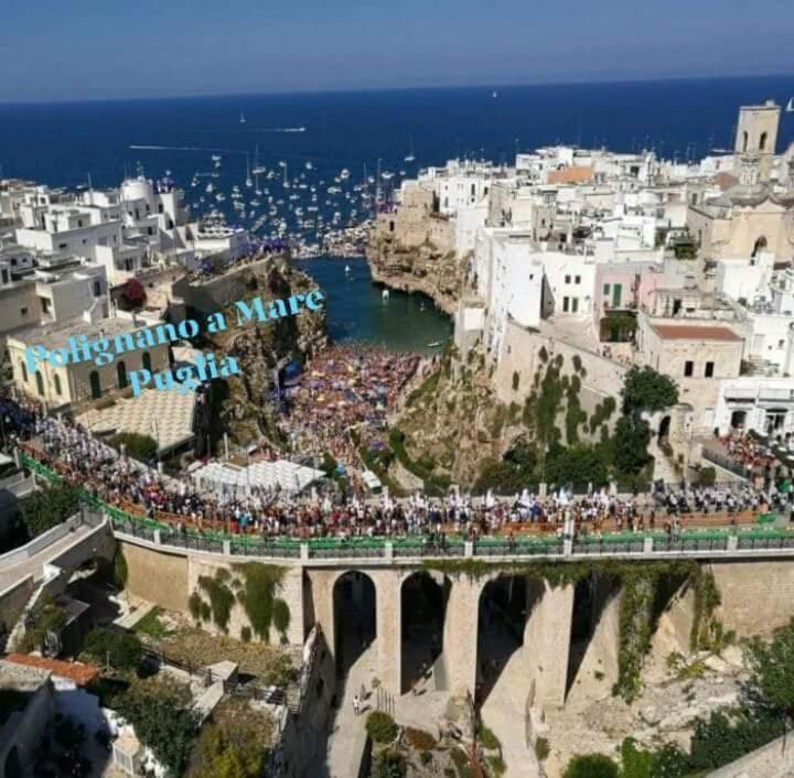 Dimoradonnacrescenza -Locazione Turistica Villa Полиняно а Маре Екстериор снимка
